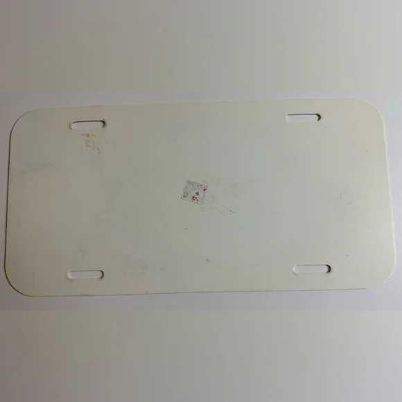 (3) DETROIT RED WINGS COLLECTOR LICENSE PLATES HOCKEY TOWN EMBOSSED ALUMINUM - Picture 5 of 5